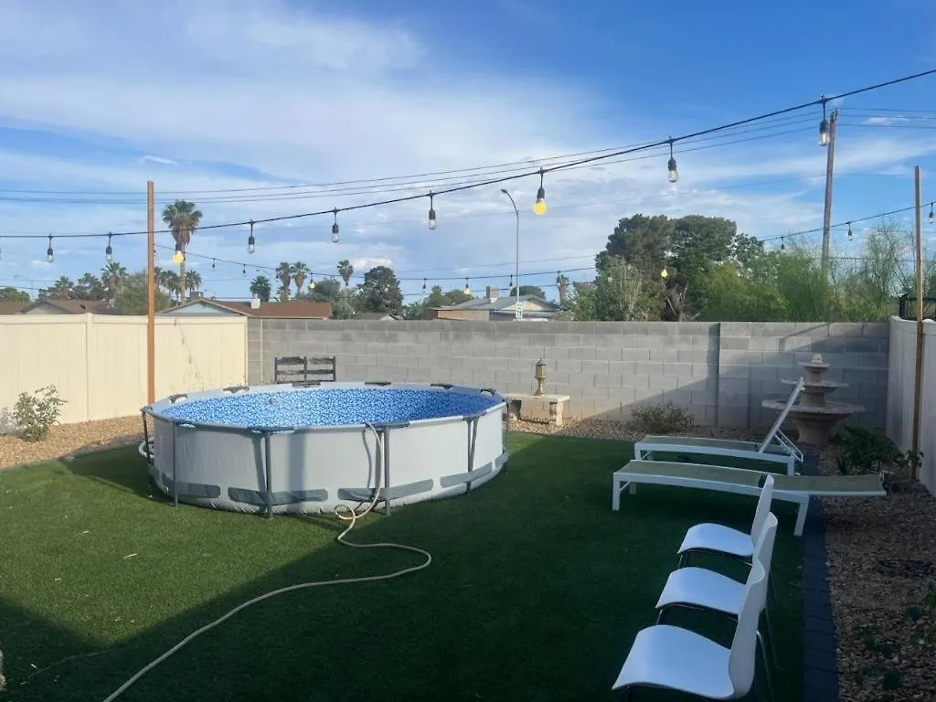 Vic'S 3 Bedroom 4Beds & Pool Centrally Located! Las Vegas